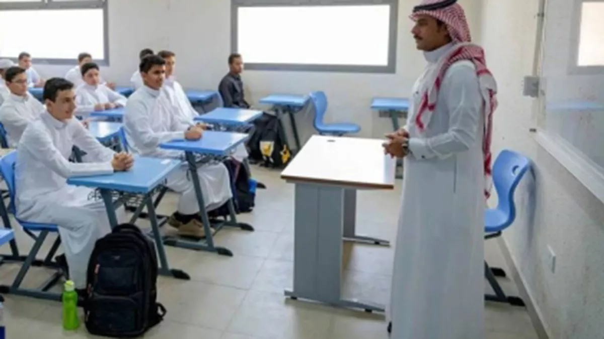 Ministry of Education approves four classes weekly to teach “Earth and Space Sciences” to secondary school students