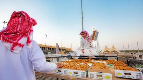 The Buraidah Date Festival, organized by the Ministry of Environment, Water and Agriculture’s branch in Qassim, runs until August 25