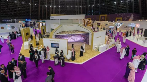 Hajj expo, under the theme "Quality of Services," drew a record 60,000 visitors from around the world