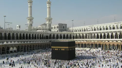 GCC residents have simplified options for visiting the Holy Mosque in Mecca to perform Umrah